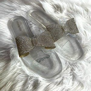 STEVE MADDEN CLEAR WALLER SPARKLE BOW SLIDES. SIZE 9